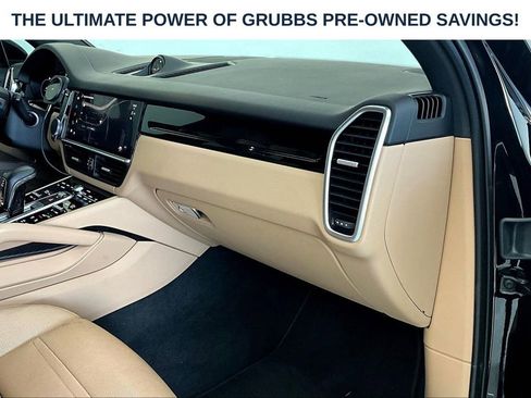 Used 2022 Porsche Cayenne AWD/4WD image 21