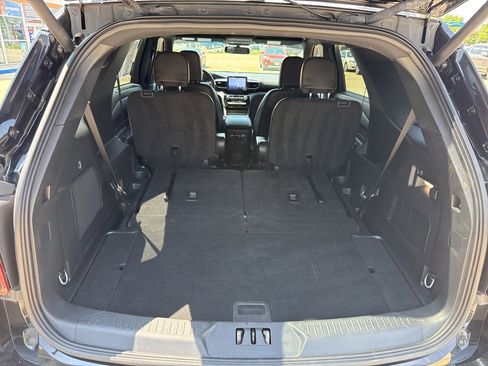 Used 2023 Ford Explorer ST-Line image 30
