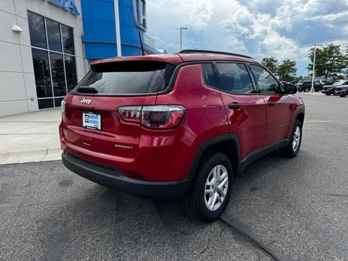 Used 2018 Jeep Compass Sport AWD/4WD image 5