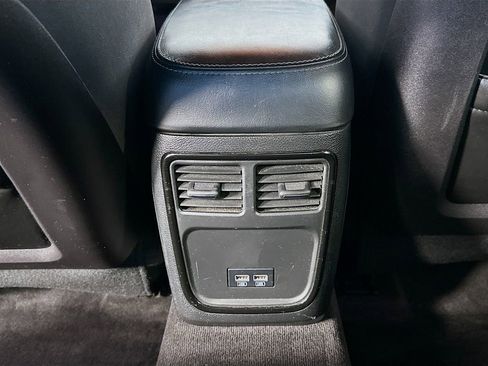 Used 2018 Dodge Charger SXT Plus w/ Blacktop Package image 25