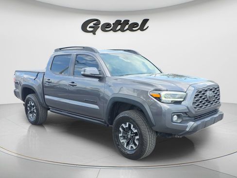 Used 2021 Toyota Tacoma TRD Off-Road w/ Technology Package AWD/4WD image 2