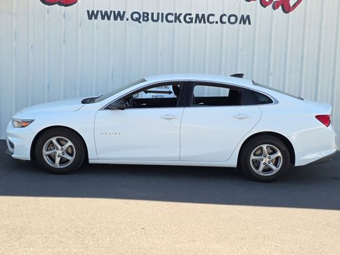 Used 2018 Chevrolet Malibu LS image 4