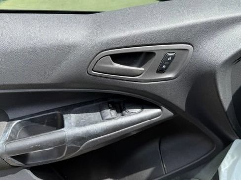 Used 2016 Ford Transit Connect XL FWD image 13