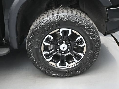 Used 2023 Chevrolet Silverado 1500 ZR2 w/ Technology Package AWD/4WD image 39
