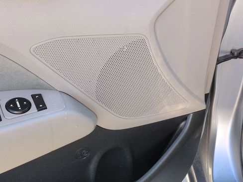 Used 2017 Hyundai Elantra SE w/ SE A/T Tech Package 03 image 13