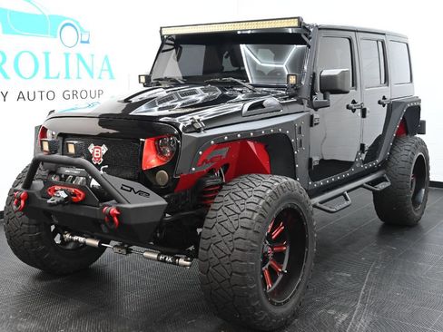 Used 2018 Jeep Wrangler Unlimited Rubicon w/ Cold Weather Group AWD/4WD image 5