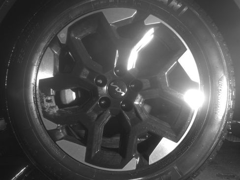 Used 2025 Nissan Sentra SV FWD image 14