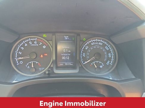 Used 2021 Toyota Tacoma TRD Sport w/ TRD Premium Sport Package AWD/4WD image 24