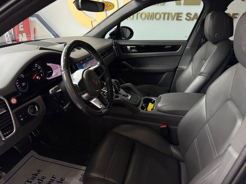 Used 2019 Porsche Cayenne S AWD/4WD image 22