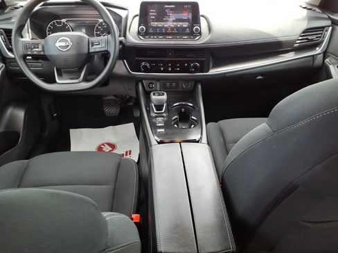 Used 2026 Nissan Rogue S FWD image 13