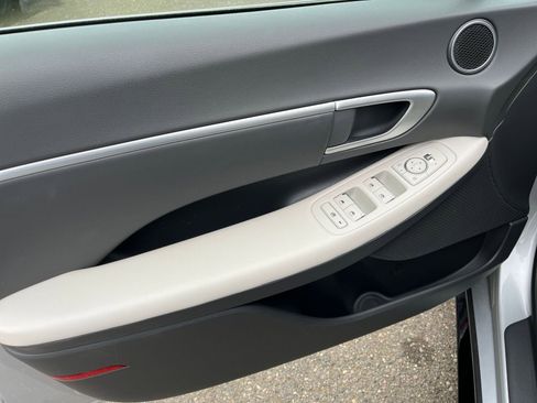 Used 2025 Hyundai Sonata SEL image 18