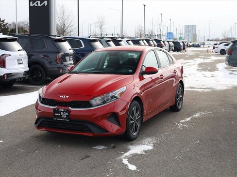 Used 2024 Kia Forte LXS image 3