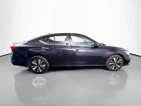 Used 2021 Nissan Altima 2.5 SV image 11