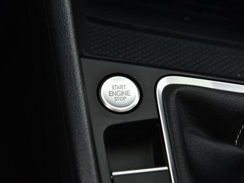 New 2026 Volkswagen Jetta SE FWD image 17