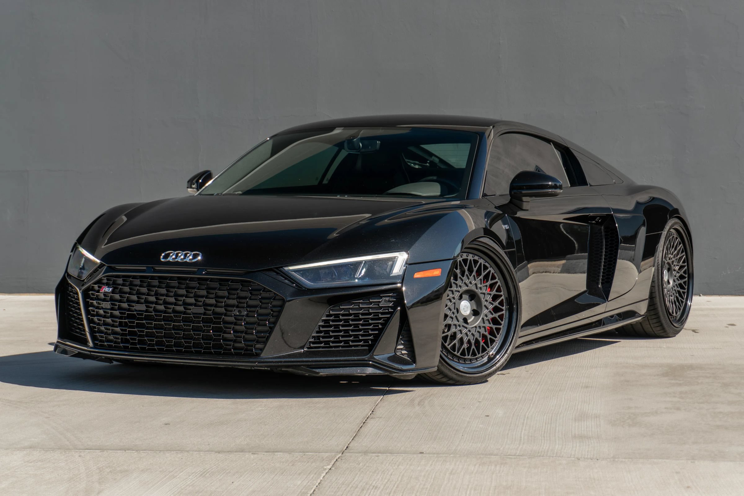 Used 2021 Audi R8 V10 RWD image 3