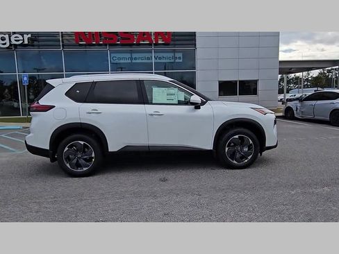 New 2026 Nissan Rogue SV image 34