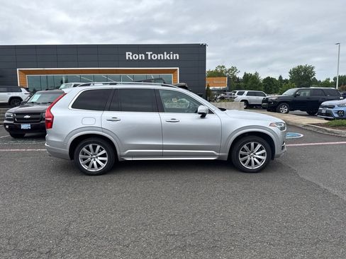 Used 2017 Volvo XC90 T6 Momentum w/ Vision Package AWD/4WD image 10