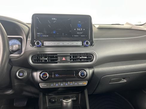 Used 2022 Hyundai Kona Limited image 25