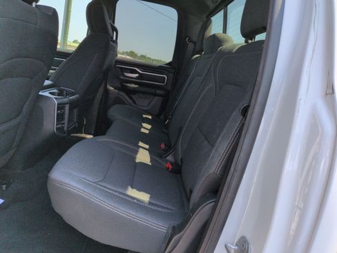Used 2022 RAM 1500 Big Horn AWD/4WD image 30