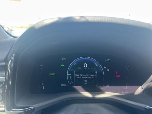 Used 2025 Toyota Camry LE FWD image 10