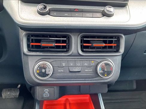 Used 2024 Ford Maverick XLT w/ Equipment Group 300A Standard AWD/4WD image 32