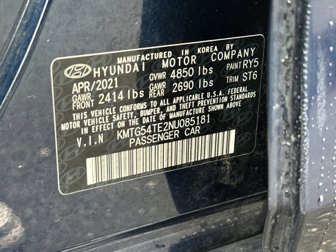 Used 2022 Genesis G70 3.3T w/ Sport Advanced Package image 29