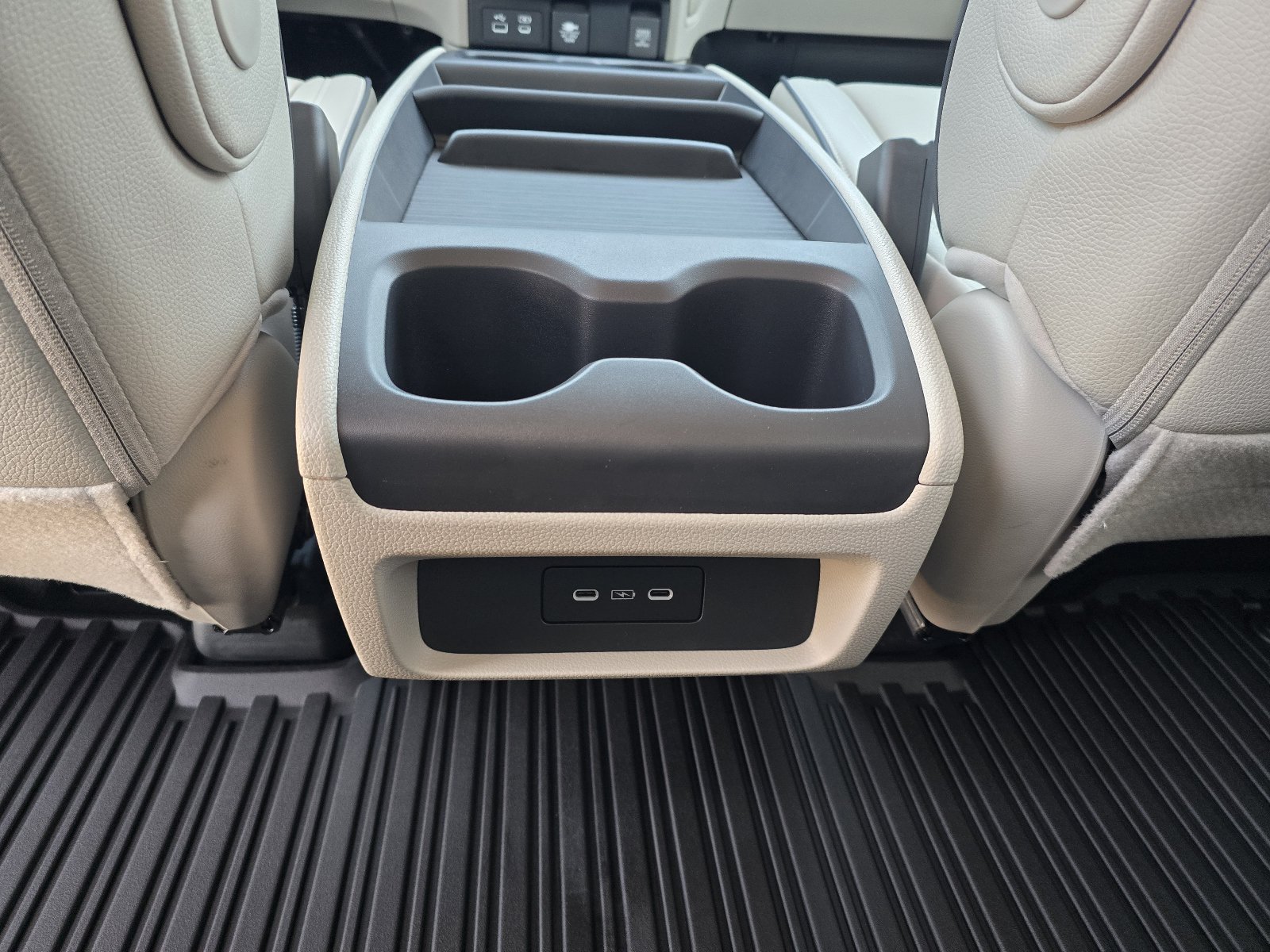 New 2027 Honda Odyssey Touring image 24