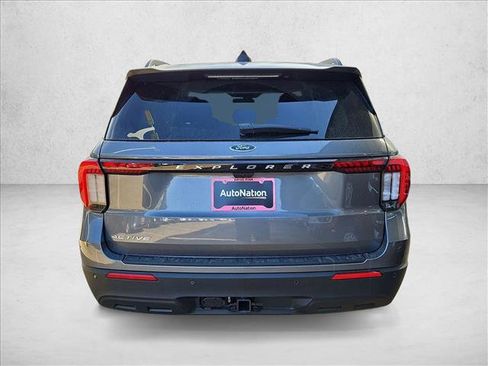 New 2026 Ford Explorer Active image 8