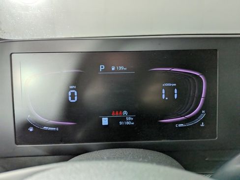 Used 2023 Kia Sportage LX image 6