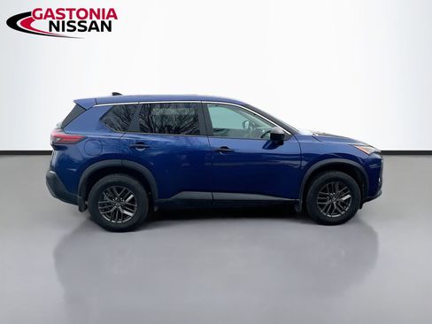 Used 2023 Nissan Rogue S image 10