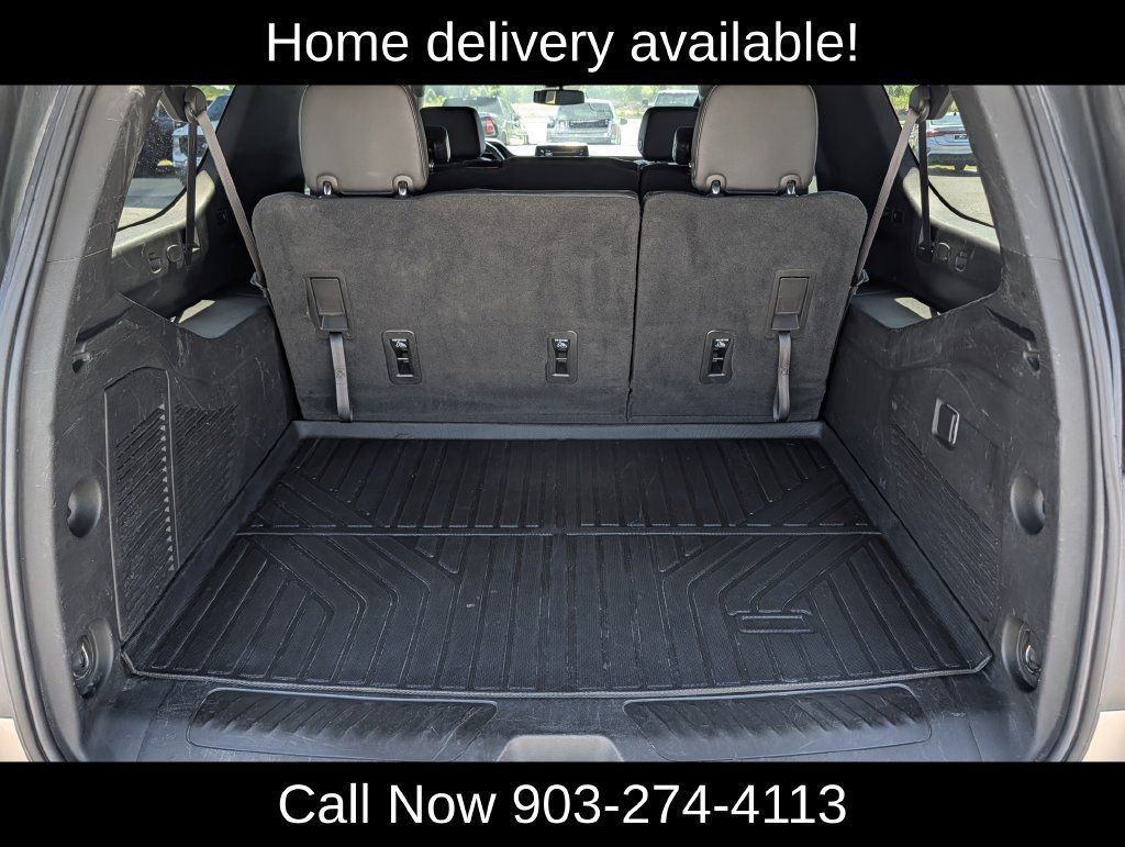 Used 2023 Chevrolet Suburban LT RWD image 33