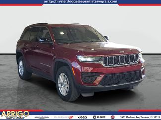 Certified 2024 Jeep Grand Cherokee Laredo X w/ Trailer Tow Package AWD/4WD video 1