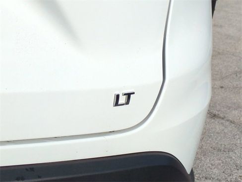 Certified 2025 Chevrolet Trax LT image 13