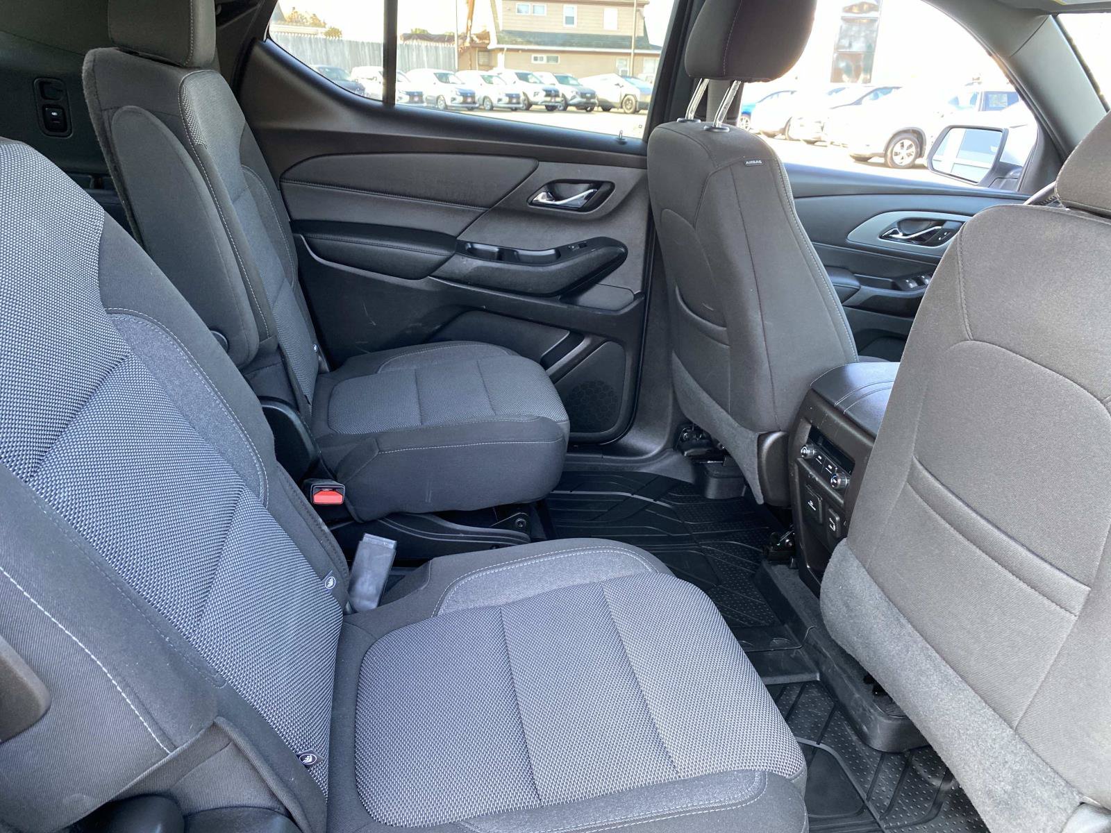 Used 2022 Chevrolet Traverse LT w/ LPO, Floor Liner Package AWD/4WD image 22