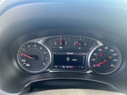 Used 2024 GMC Terrain SLT image 10