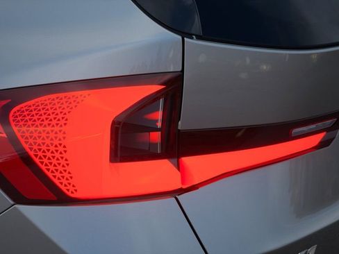 New 2026 BMW X1 xDrive28i AWD/4WD image 8