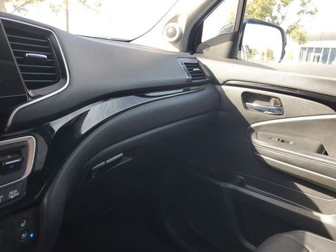 Used 2020 Honda Pilot Elite image 25