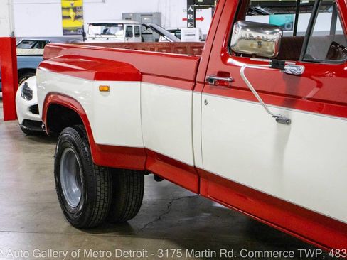 Used 1986 Ford F350 2WD Regular Cab image 24