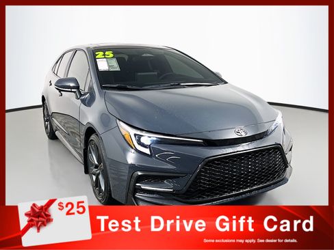 Used 2025 Toyota Corolla SE w/ SE Premium Package FWD image 1