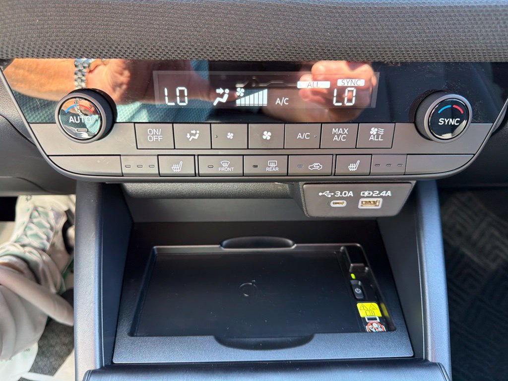 Certified 2026 Subaru Outback Premium AWD/4WD image 36