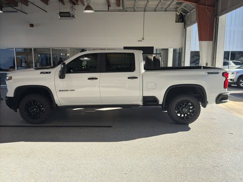 New 2026 Chevrolet Silverado 2500 LT w/ Trail Boss Package image 4