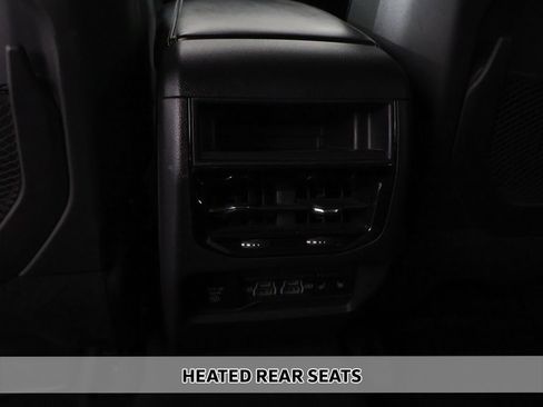 Used 2024 Jeep Grand Cherokee Limited AWD/4WD image 9