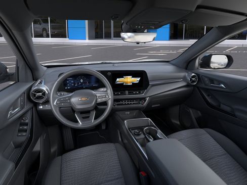 New 2026 Chevrolet Equinox LT FWD image 17
