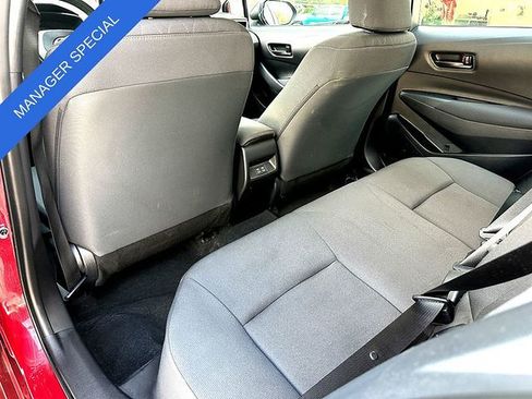 Used 2025 Toyota Corolla LE FWD image 18
