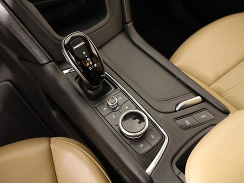 Used 2021 Cadillac XT6 Premium Luxury w/ Platinum Package image 8