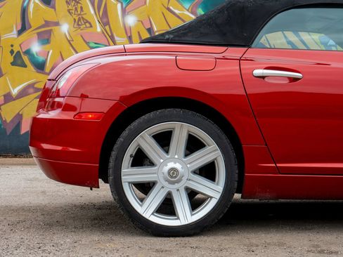 Used 2008 Chrysler Crossfire Limited RWD image 7