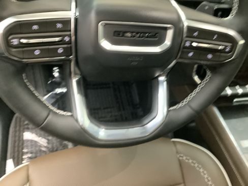 New 2026 GMC Acadia Denali Ultimate AWD/4WD image 14