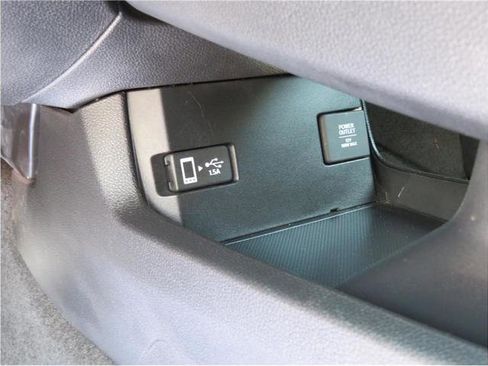 Used 2021 Honda Civic Sport image 9