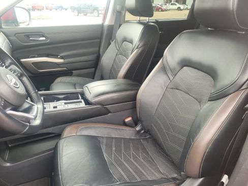 Certified 2023 Nissan Pathfinder Platinum FWD image 22
