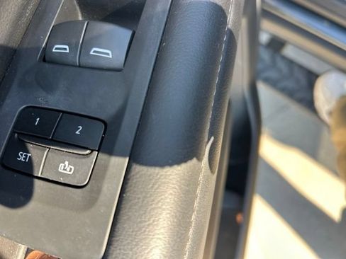 Used 2021 Chevrolet Tahoe Z71 AWD/4WD image 16
